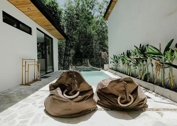 Tamu 1 * Uluwatu (Bali)